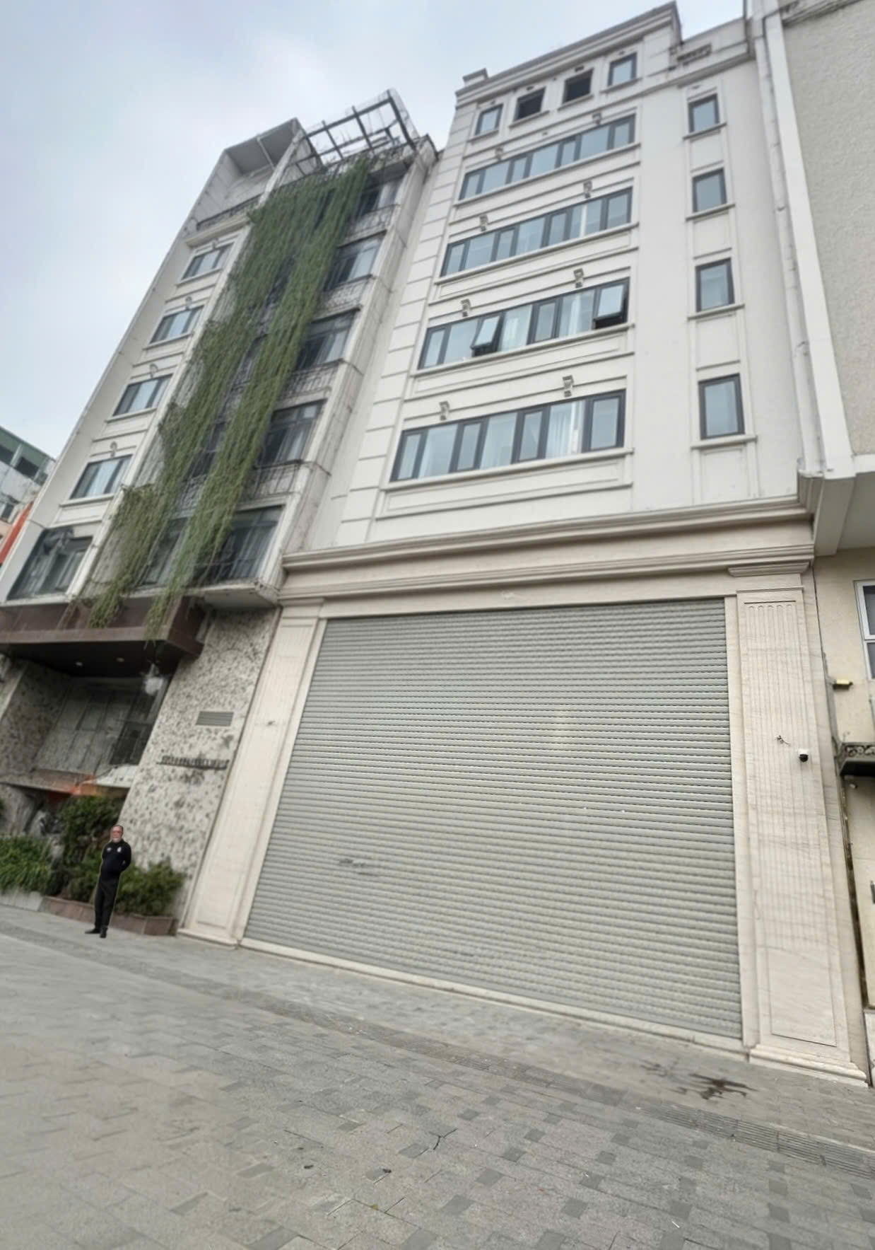 Mình cho thuê nhà MỚI, 143m2_ 6.5T; Lạc Long Quân, Võ Chí Công -68 tr