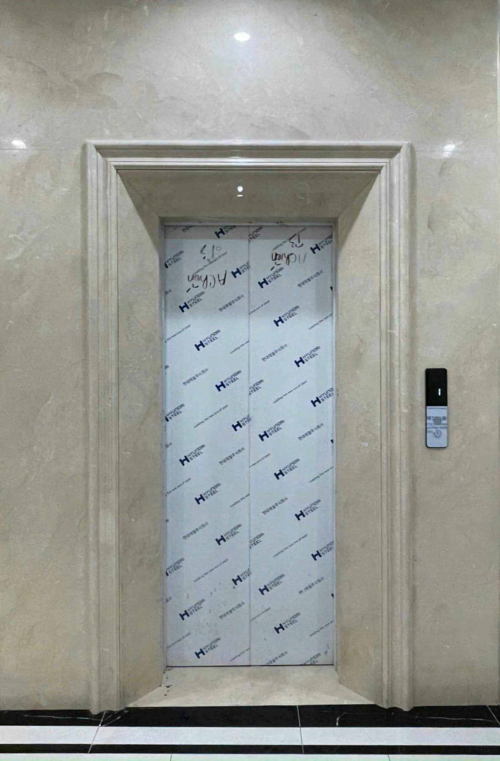 Mình cho thuê nhà MỚI, 143m2_ 6.5T; Lạc Long Quân, Võ Chí Công -68 tr
