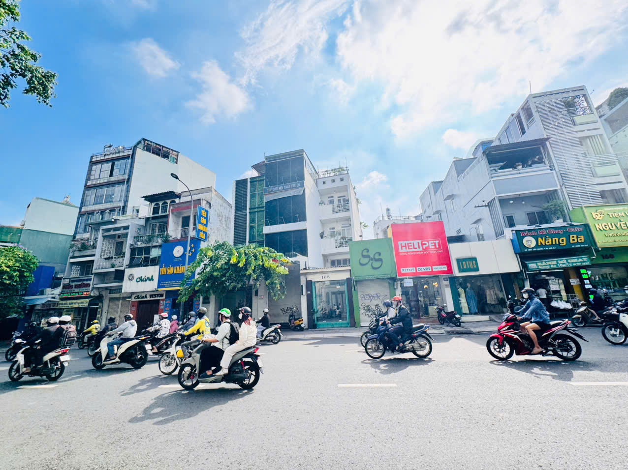 QUẬN 1: BÁN NHÀ 4 TẦNG MẶT TIỀN ĐINH TIÊN HOÀNG, P.TÂN ĐỊNH- DT 51M2 SH VUÔNG VỨC- CHÀO CHỈ 19T- 0938676685 GIANG GIANG