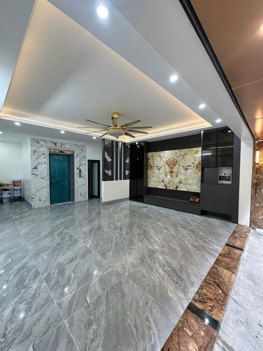 Bán nhà Đàm Quang Trung 51m 6 tầng MT 5.9m thang máy phân lô nhỉnh 17 tỷ