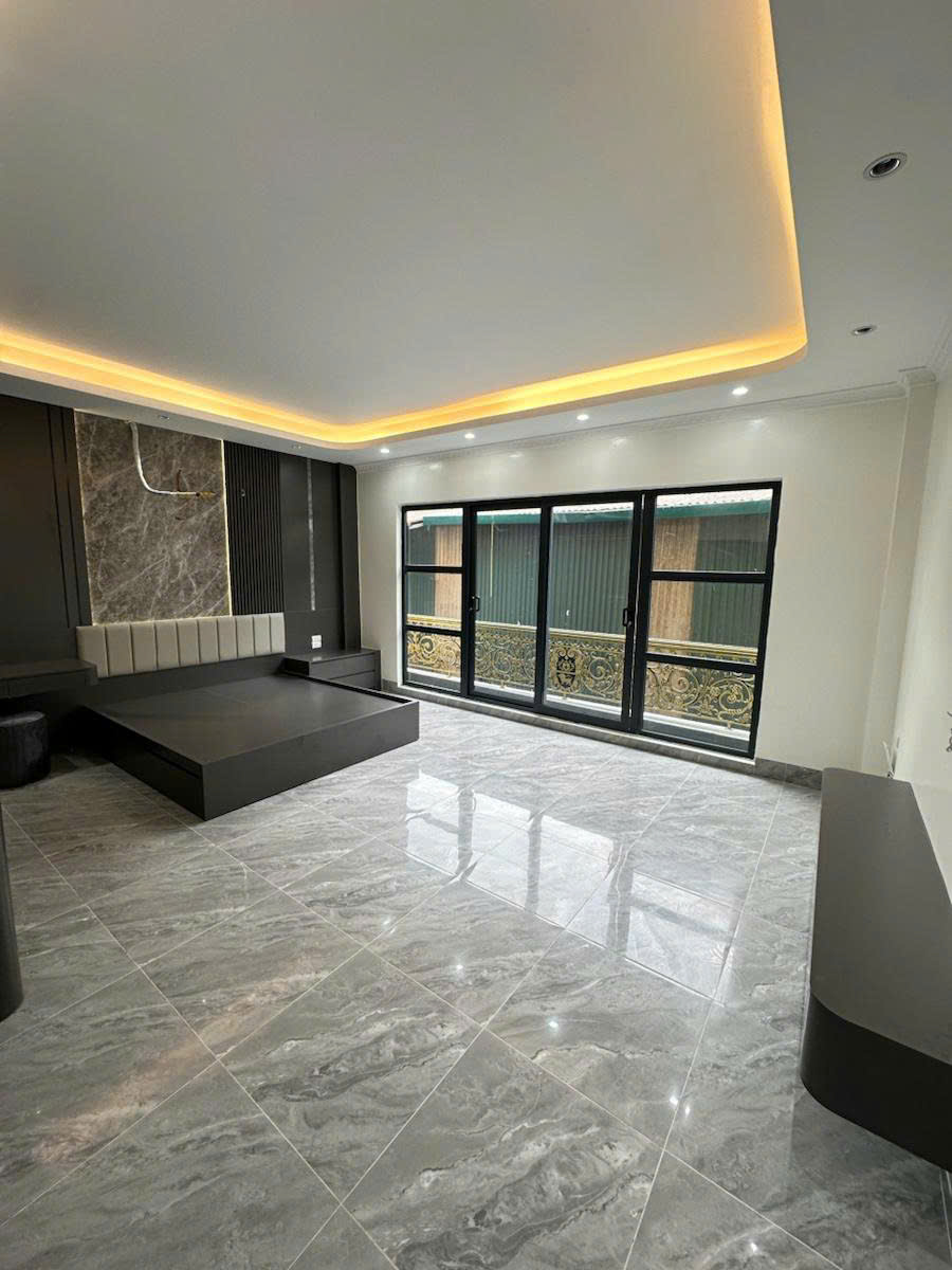 Bán nhà Đàm Quang Trung 51m 6 tầng MT 5.9m thang máy phân lô nhỉnh 17 tỷ