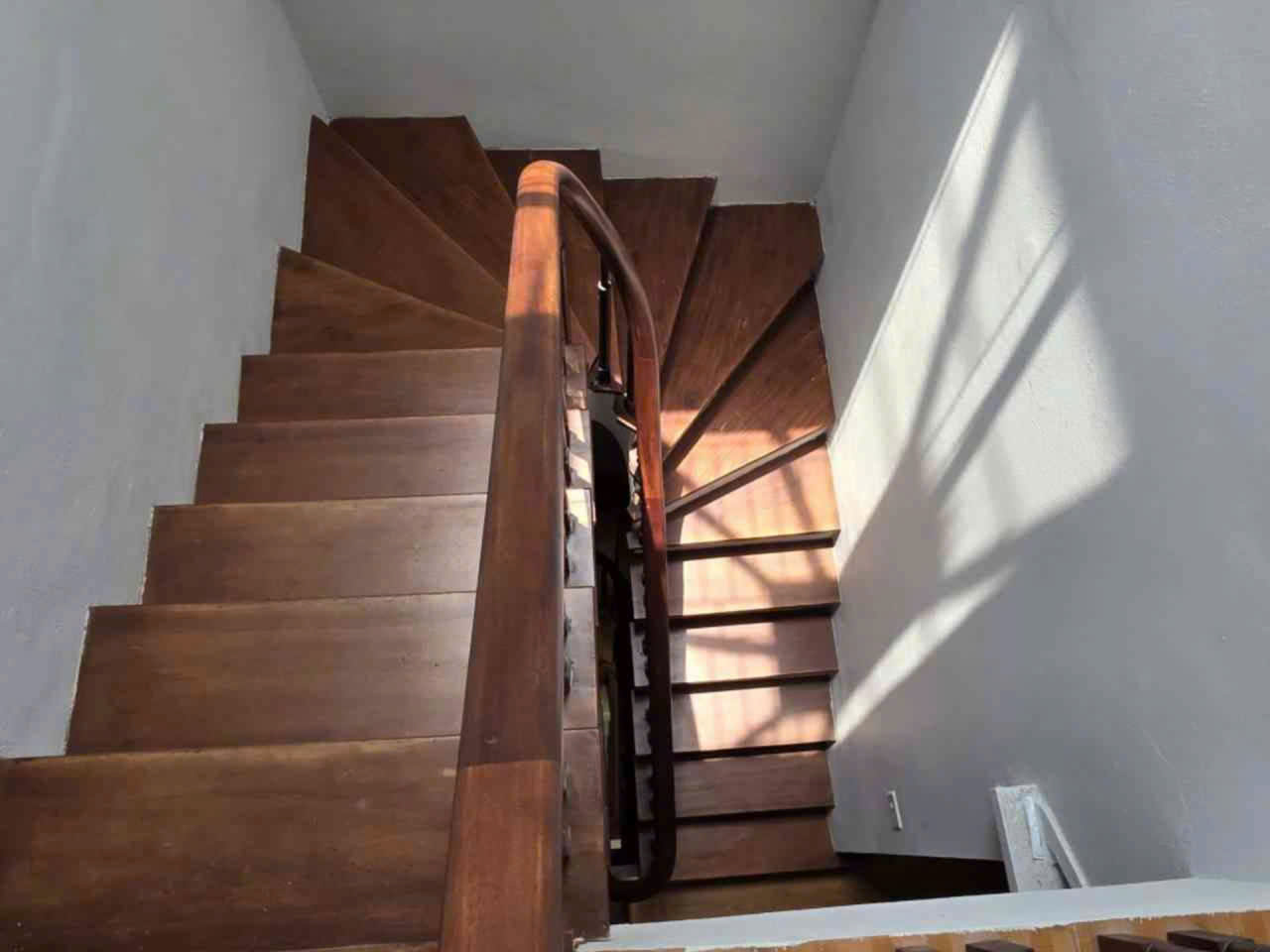 🏡 BÁN NHÀ ĐẸP PHÚC LỢI – NGÕ Ô TÔ THÔNG – 50M² x 4 TẦNG – GIÁ CHỈ 8,X TỶ
🌟 Nhà đẹp – Vị trí hiếm – An cư lý tưởng!
