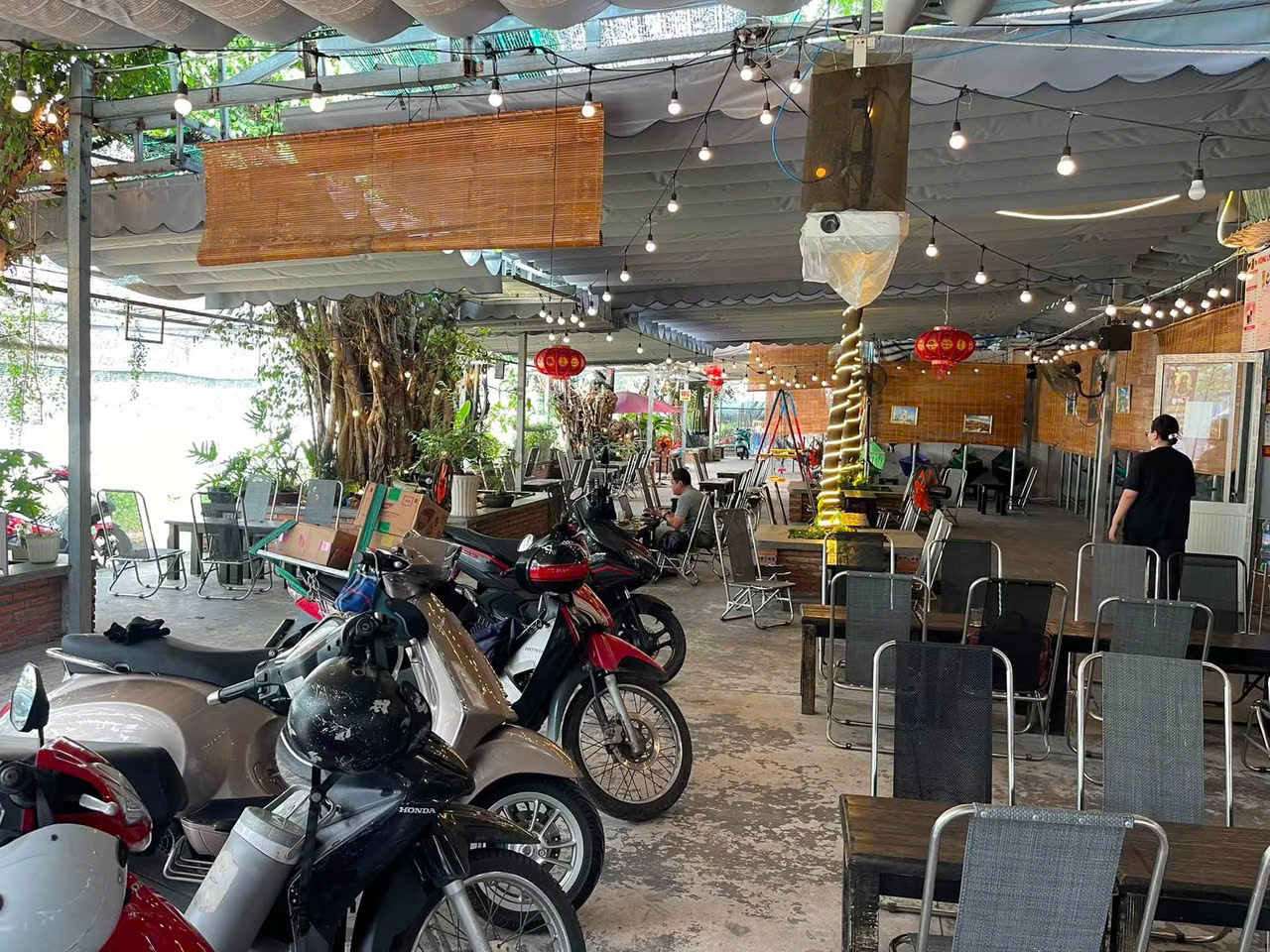 CHỐT NHANH, QUÁN CAFE S/VƯỜN - VÕNG - TRẠM SẠC - ĐIỂM TÂM, DTSD : 750 m2  ĐẸP LẮM, DT Ngang 17m x 44m , MB THUÊ RẺ CHỈ : 19 tr, Tel : 0988572025  ( chính chủ )-3