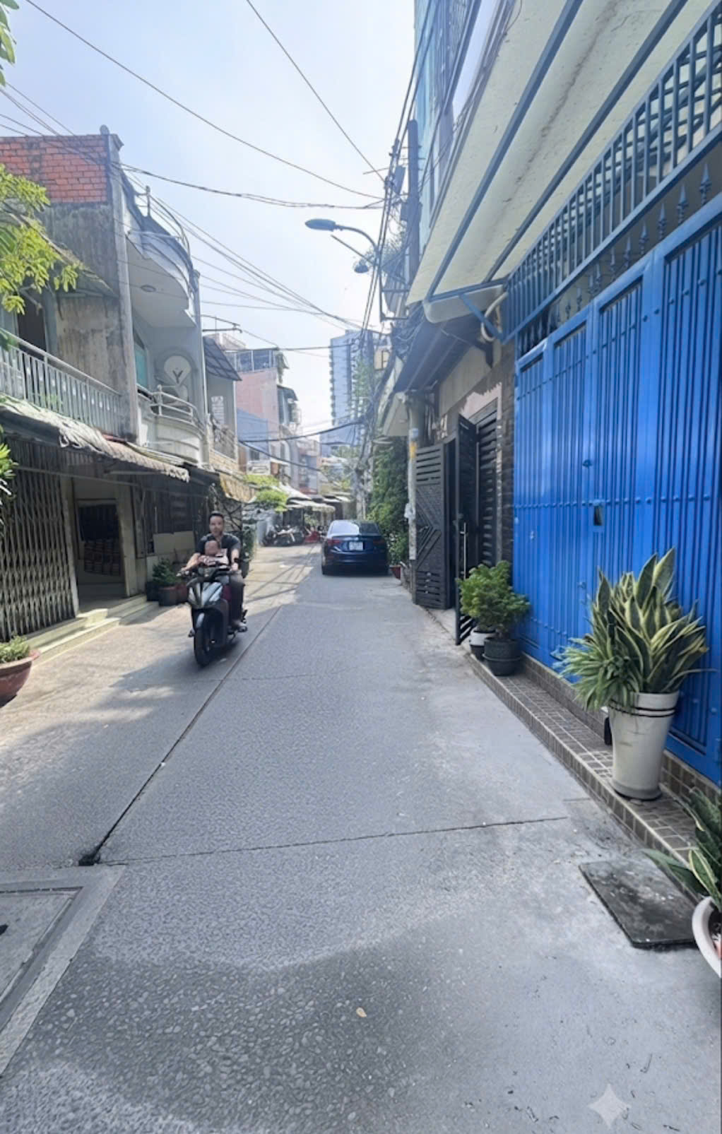 TRUNG TÂM Q11 LẠC LONG QUÂN, KỀ CHỢ - HẺM KINH DOANH 6M - 3 TẦNG MỚI TOANH - 44M²-3