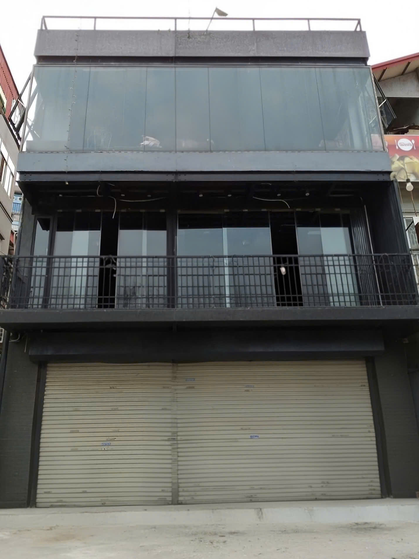 Cho thuê nhà, Nguyễn Khánh Toàn, Nguyễn Văn Huyên, 131m2x 3T -31 tr