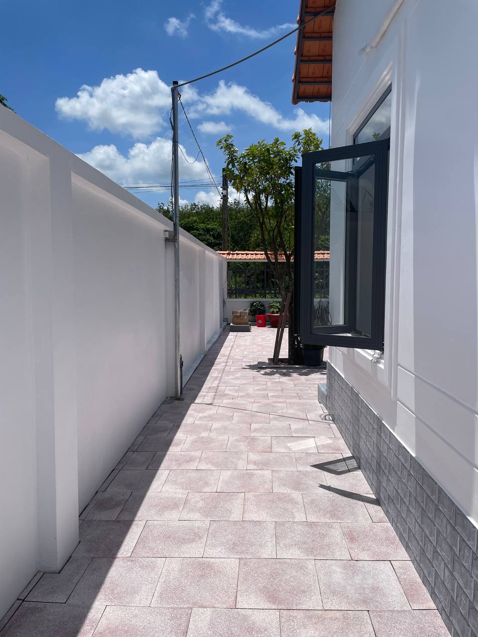 Chủ cần bán nhanh lô đất nhà vườn - Pháp lý đầy đủ, giá còn thương lượng