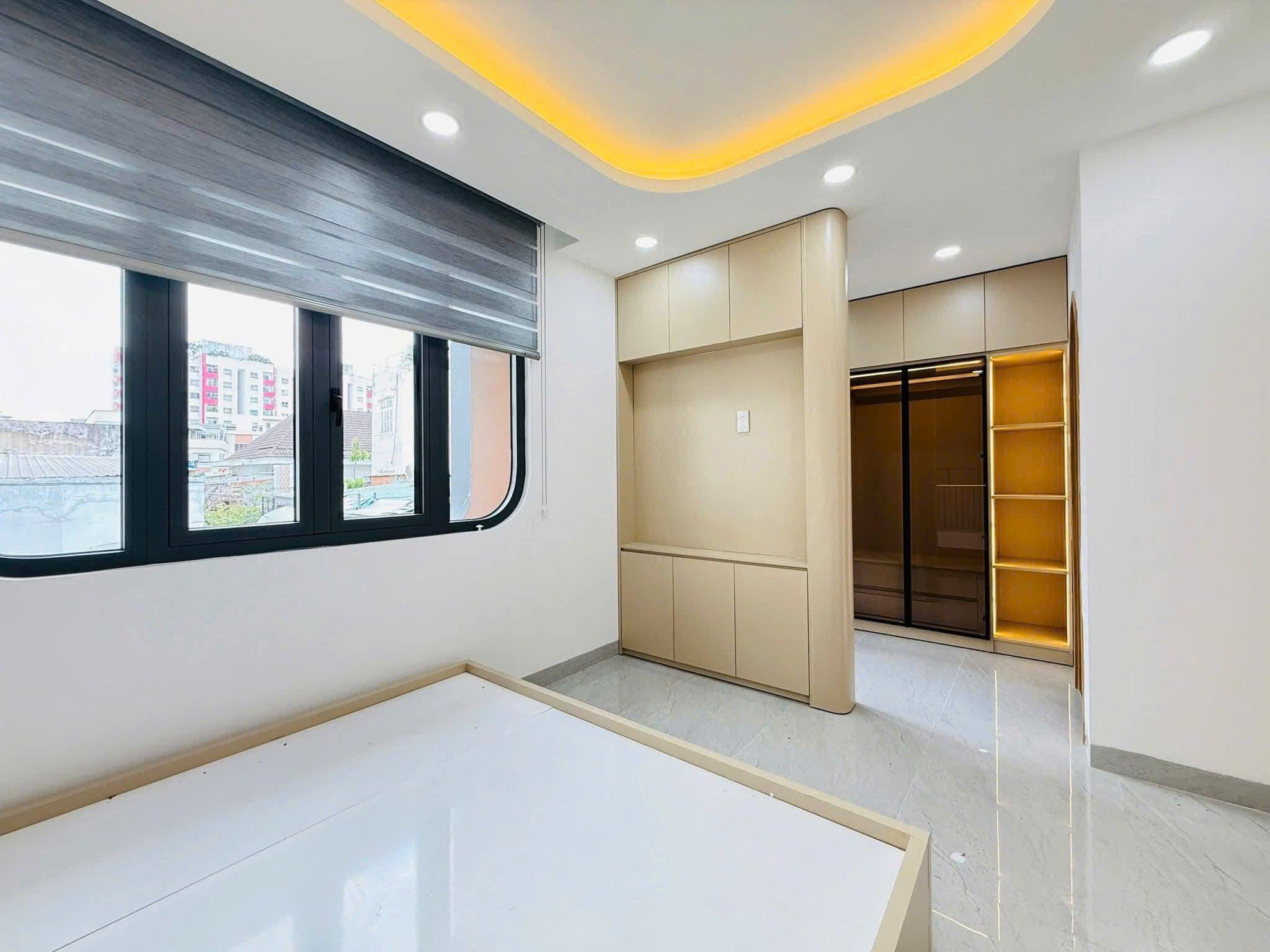 ĐỨC DIỄN - GARA Ô TÔ - THANG MÁY - 65M² x 7 TẦNG - 16 TỶ