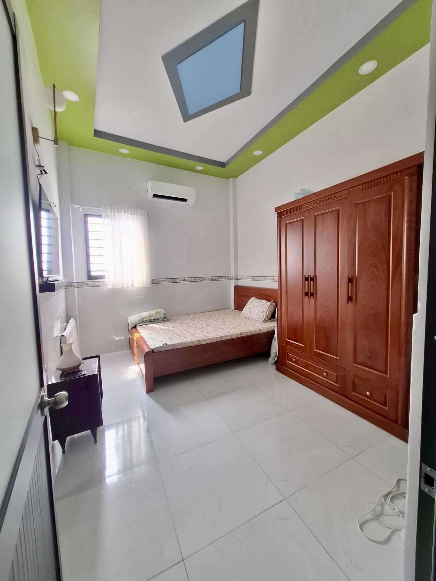 BÁN NHÀ GẦN HẺM XE HƠI – LÊ THÀNH PHƯƠNG QUẬN 8– 3 TẦNG– 41M²– 4PN–NHỈNH 4 TỶ- 0784968131-4