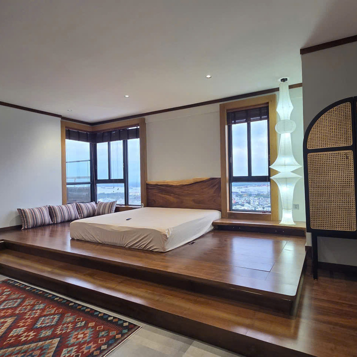 Cho thuê căn hộ sân vườn góc view song 368m²-4