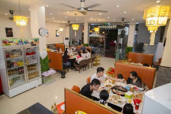 SANG NHƯỢNG NHÀ HÀNG VẠN LONG – TRUNG TÂM TP. LÀO CAI Giá sang nhượng: 350 triệu-3