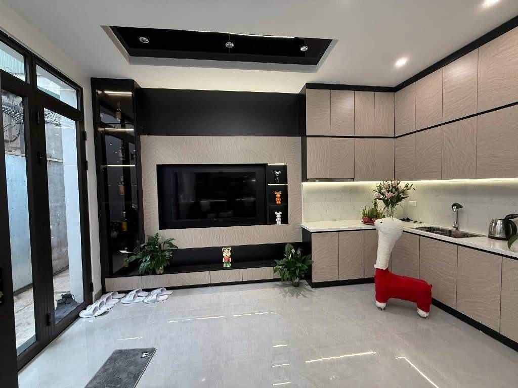 Nhỉnh 8.x tỷ Trung Phụng - Xã Đàn 35m2 5 tầng 1 SỔ ĐỎ CHÍNH CHỦ
