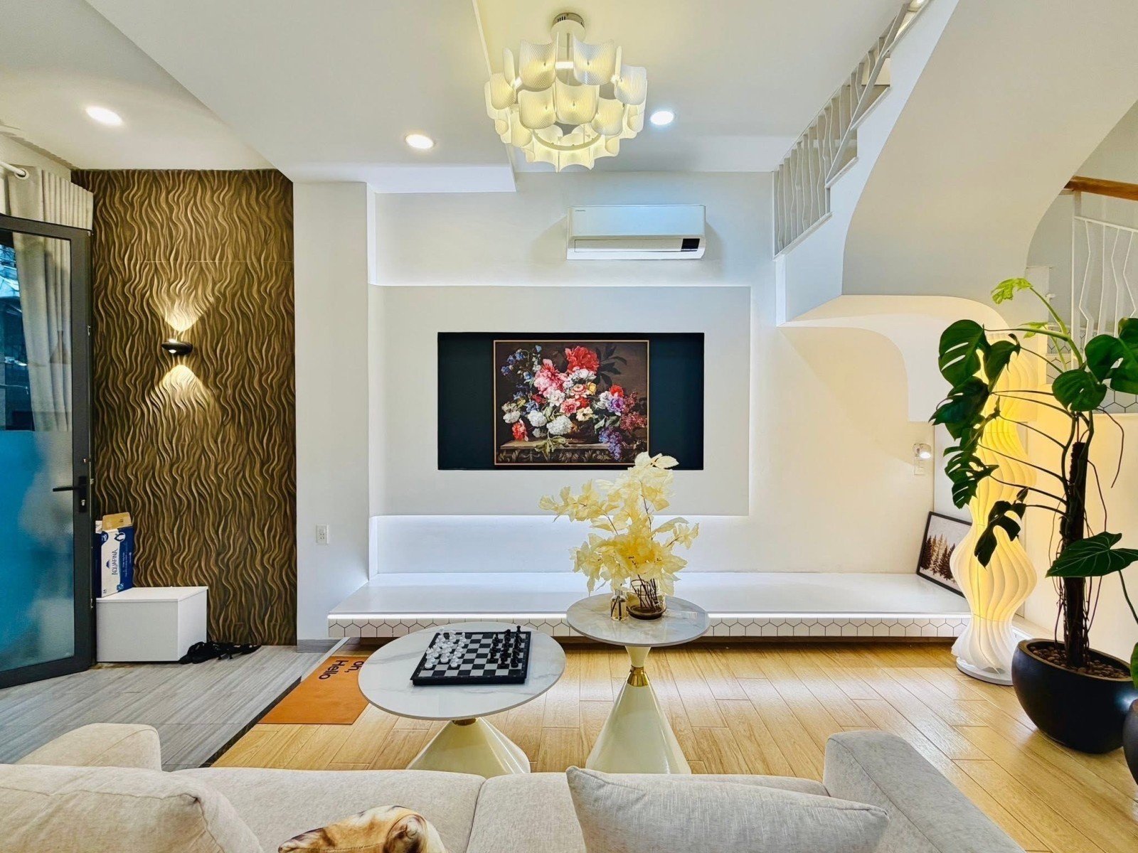 NHÀ ĐẸP GÒ VẤP - SÁT ĐẠI HỌC CÔNG NGHIỆP-2