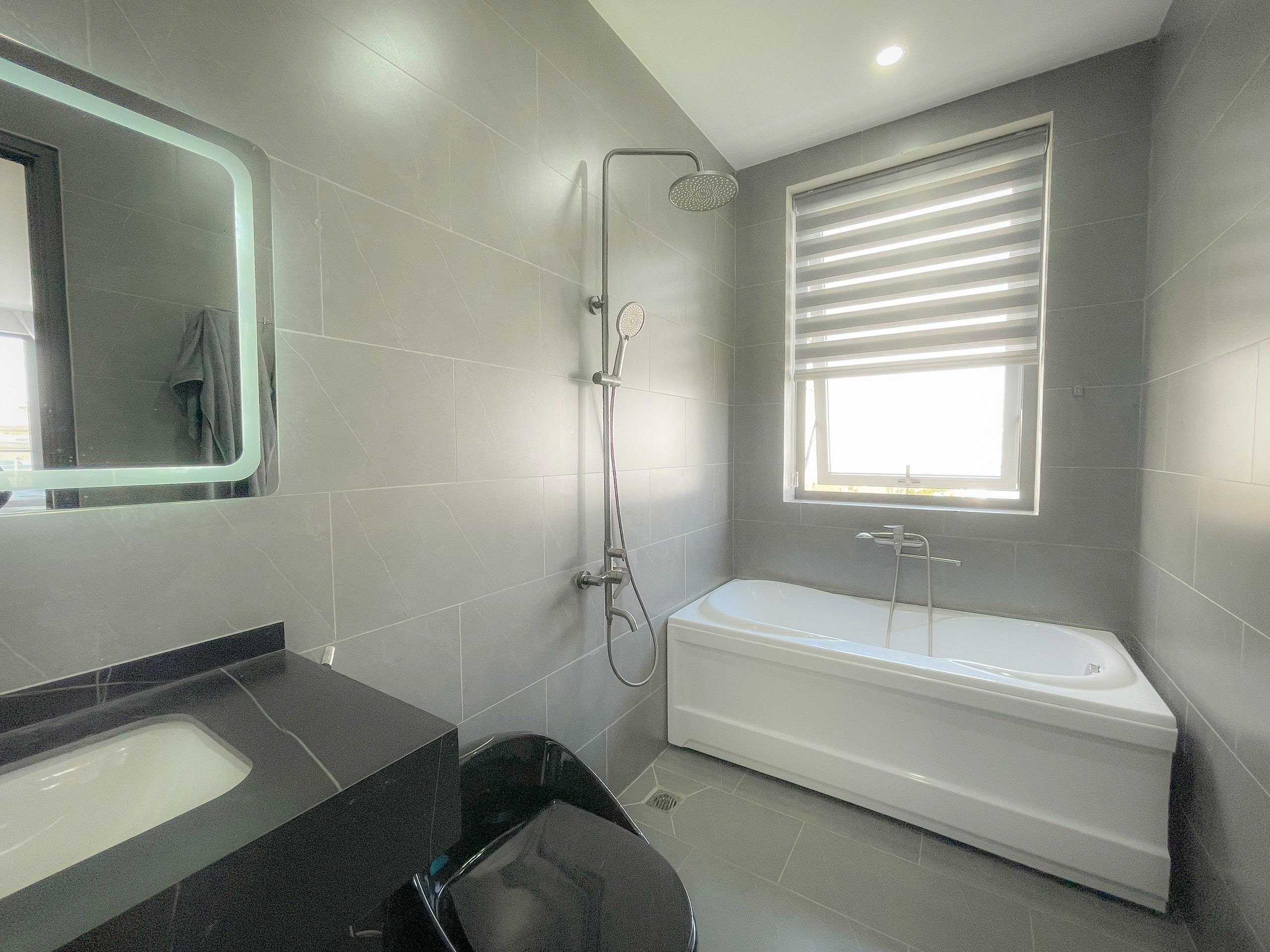CHO THUÊ VILLA CAO CẤP SÂN VƯỜN NAM HỒ  ĐÀ LẠT GIÁ 30 TRIỆU-3