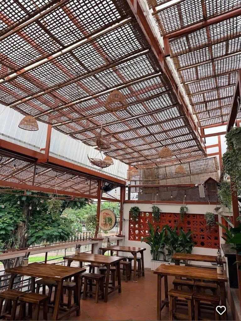 CHÍNH CHỦ CHO THUÊ MẶT BẰNG QUÁN ĂN TRUNG TÂM QUẬN 1 Vị trí: Mặt tiền đường Hoàng Sa, Quận 1, TP.HCM