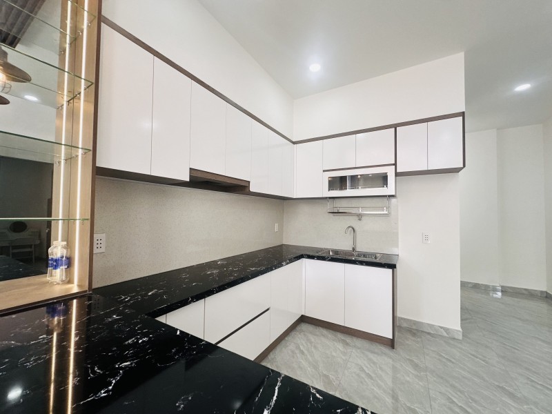 Bán nhà 88m2, cấp 4,  QL 1K, Linh Xuân, Thủ Đức, TP HCM, sổ hồng riêng, giá 3.89 tỷ.