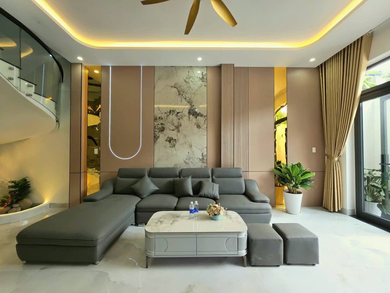 🔴💥Bán nhà 2 tầng MT đường Trần Xuân Lê - FULL nội thất mới keng