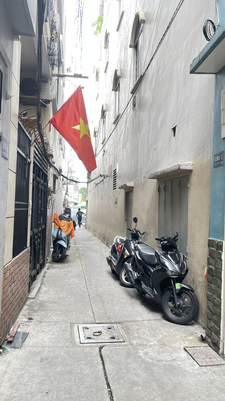 Bán nhà 5 tầng Hoàng Văn Thụ, P.4, Tân Bình - DT 33.1m² - Ngang 5m - Giá 6.8 tỷ