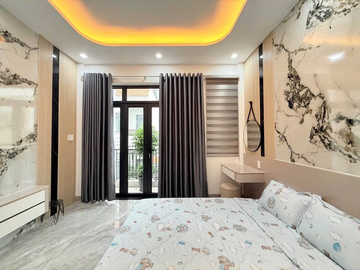 NHÀ MỚI FULL NỘI THẤT PHẠM VĂN CHIÊU GÒ VẤP – 4x15M, 5 TẦNG, GARA Ô TÔ – NHỈNH 8 TỶ