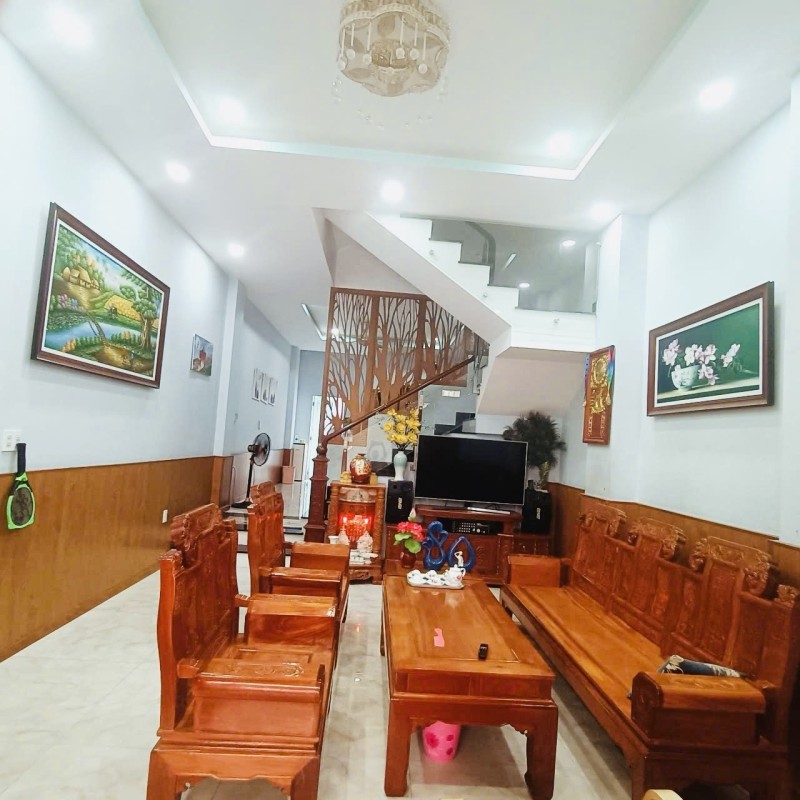Bán nhà 4 tầng, 80m2 ,  đường số 3, Hiệp Bình, Thủ Đức, TP HCM,  sổ hồng riêng, giá 10.5 tỷ.