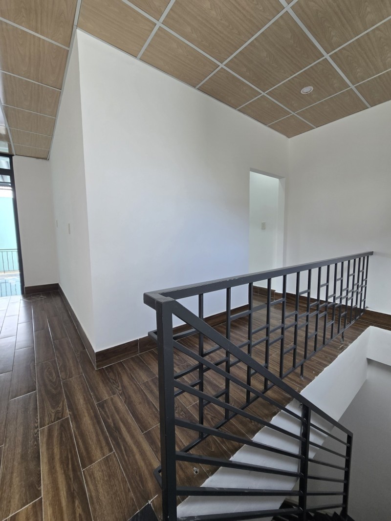♣ Kiệt Trần Cao Vân, Sát K Ô tô Nguyễn Tất Thành, 62m2, ngang 5.6m 3 tầng, 4.x tỷ-3