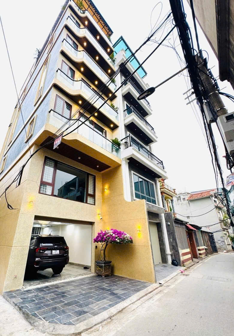 Giảm 4 tỷ, nhà  phúc diễn- đức diễn 60m², 7 tầng thang máy, khu đất phân lô, đẹp như tranh vẽ, 18 tỷ.