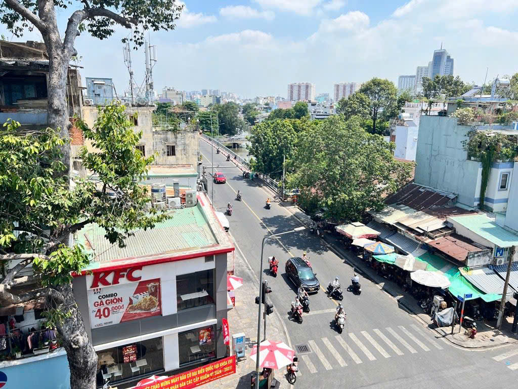 BÁN NHÀ 5 TẦNG MẶT TIỀN NGUYỄN HUY TỰ GÓC NGUYẼN VĂN GIAI, QUẬN 1- CHỦ 1 ĐỜI- GIÁ TỐT- 0938676685 GIANG GIANG