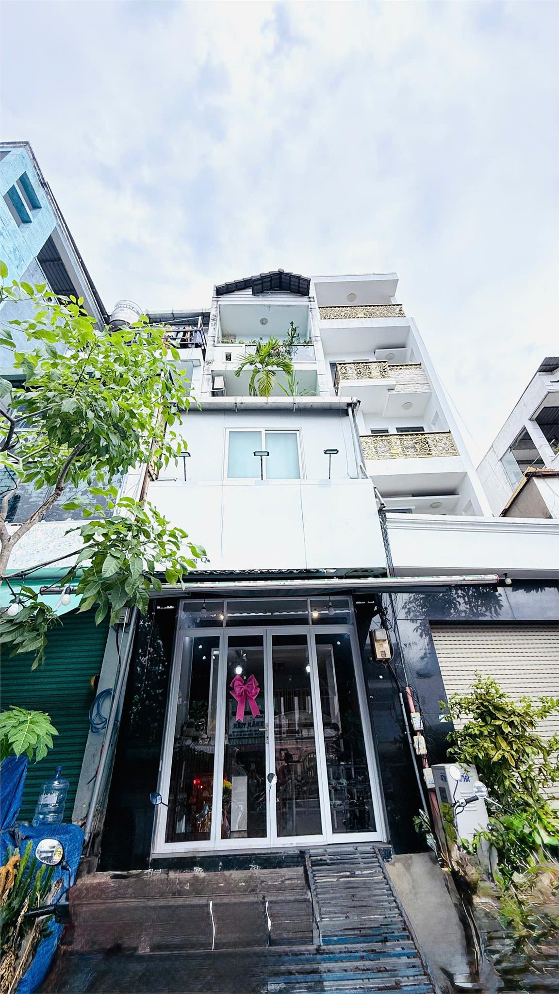 BÁN NHÀ MẶT TIỀN ĐƯỜNG QUẢNG HÀM, – DT 97M2, SAU QH CÒN 56M2, 4 TẦNG , 6 PHÒNG CHỈ 14 TỶ .