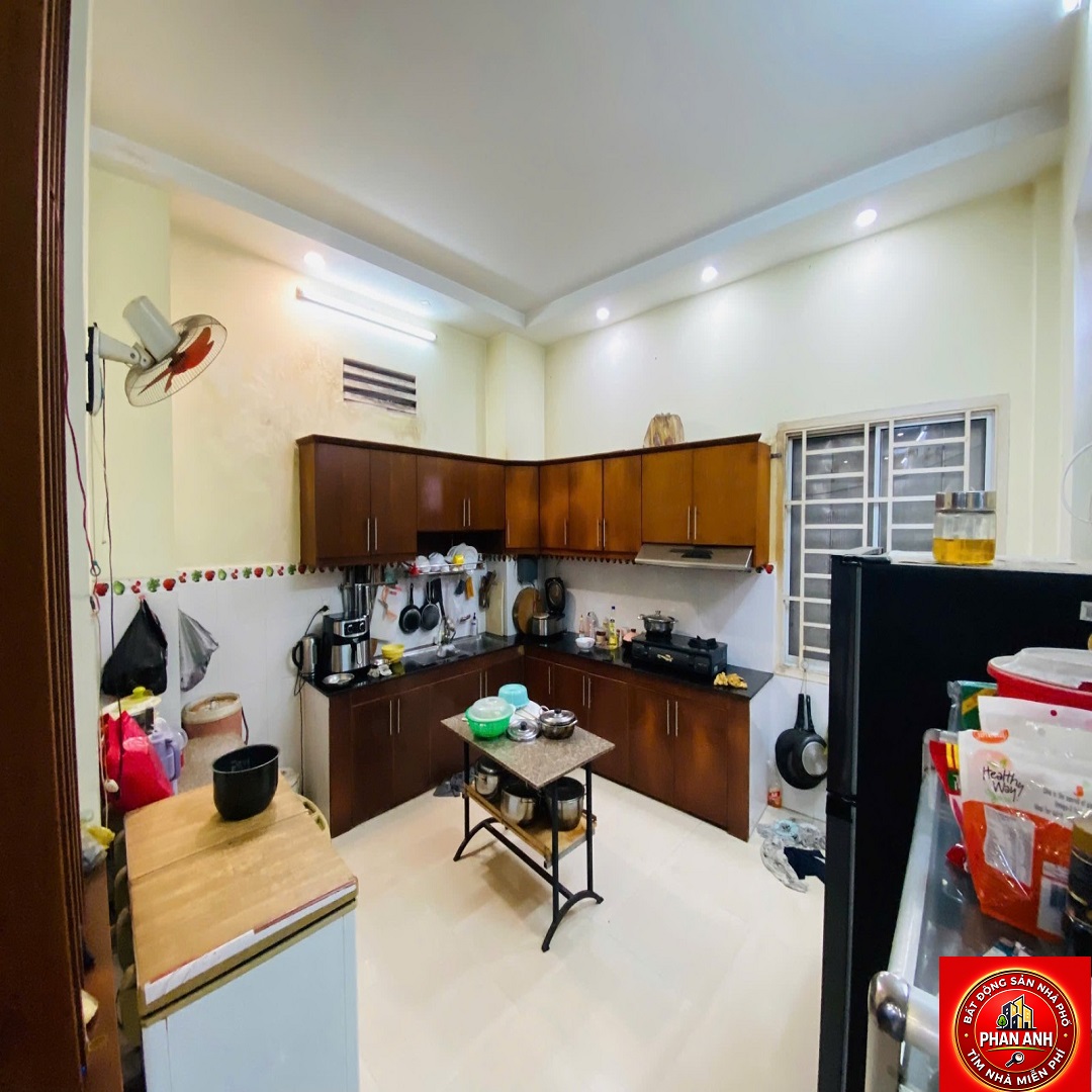 Nhà mặt tiền Phước Long – Ngay Trần Thị Điệu – Xây mới 1 hầm 6 tầng – Chỉ với 10 tỏi hơn tí…