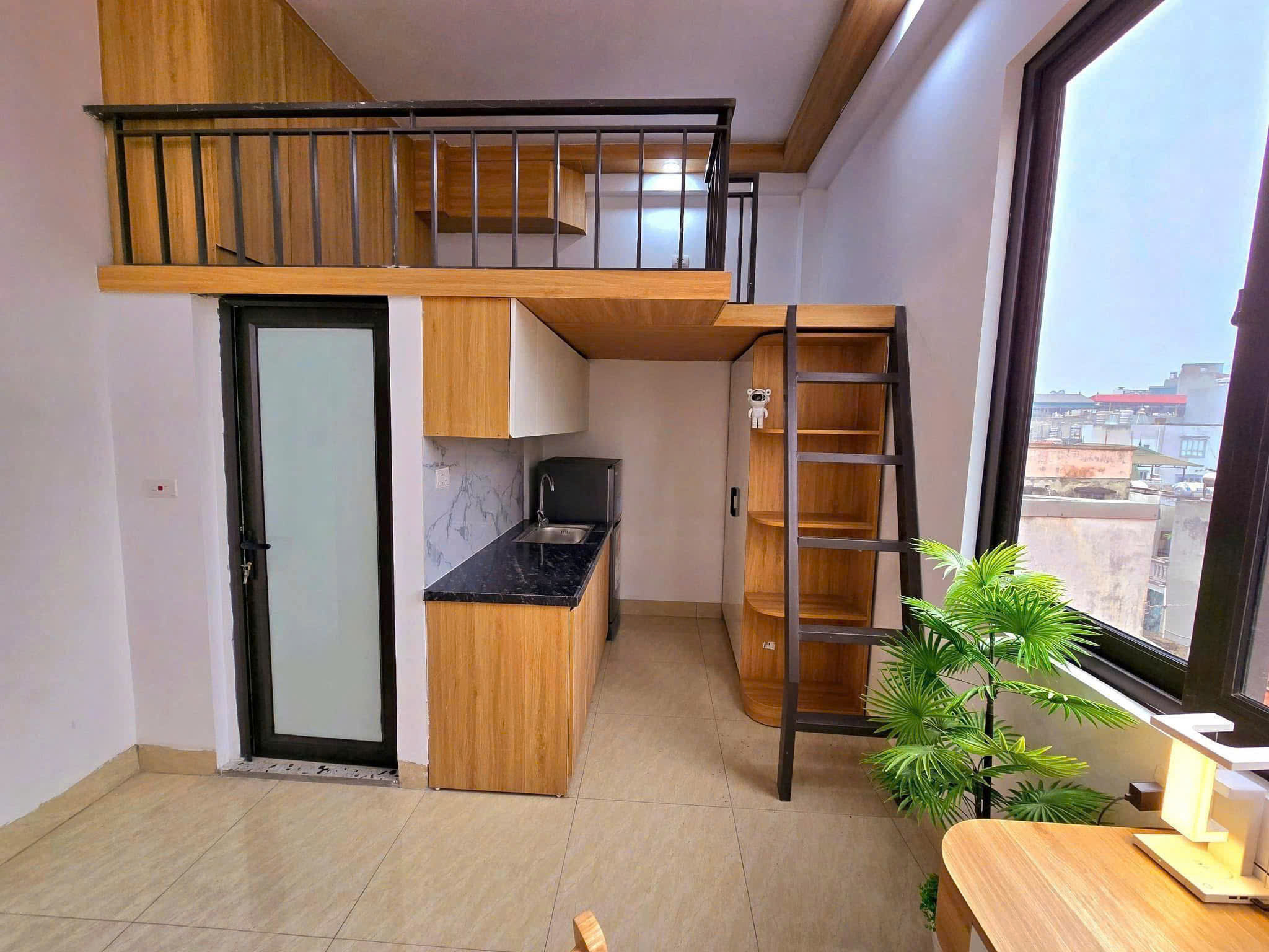 BÁN TÒA NHÀ QUAN NHÂN – DÒNG TIỀN 60TR/THÁNG