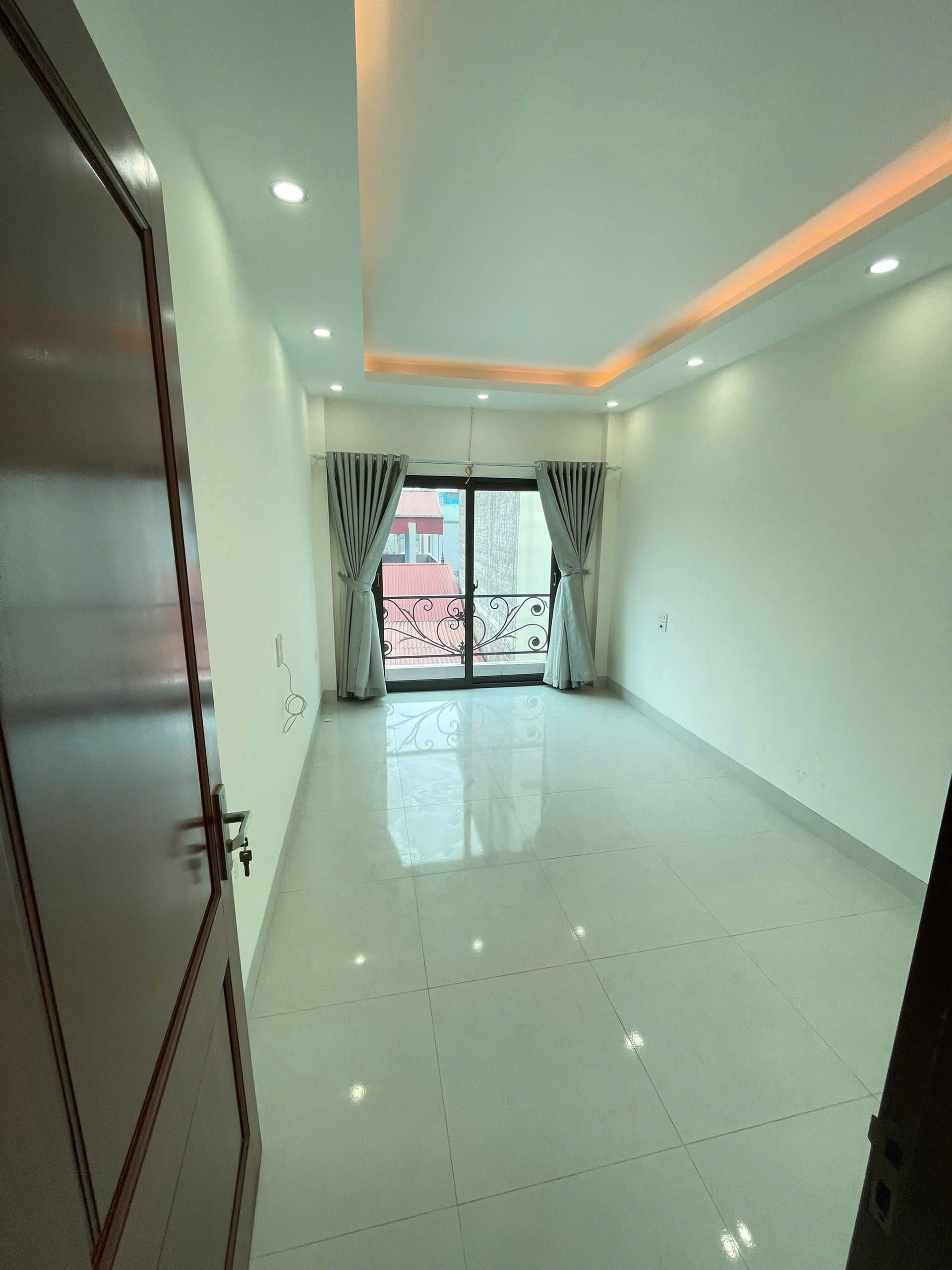 CHO THUÊ NHÀ NGUYÊN CĂN 5 TẦNG TẠI XUÂN PHƯƠNG , NAM TỪ LIÊM , HÀ NỘI