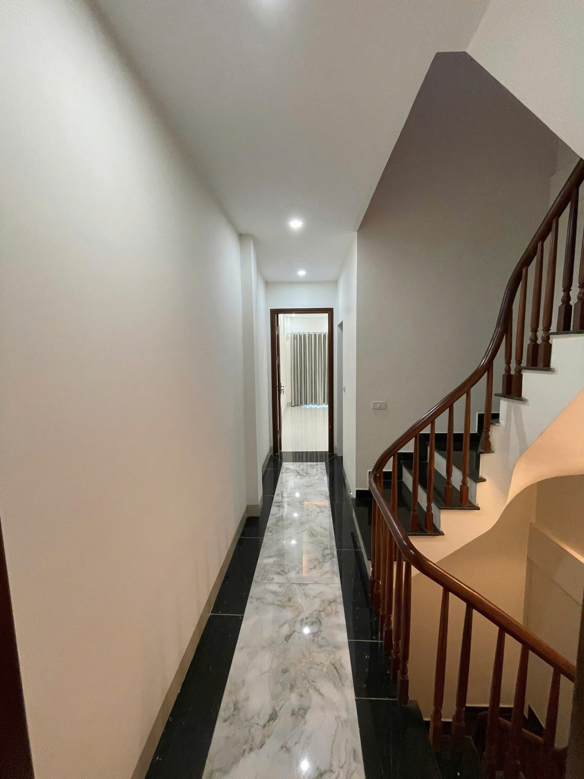 CHO THUÊ NHÀ NGUYÊN CĂN 5 TẦNG TẠI XUÂN PHƯƠNG , NAM TỪ LIÊM , HÀ NỘI
