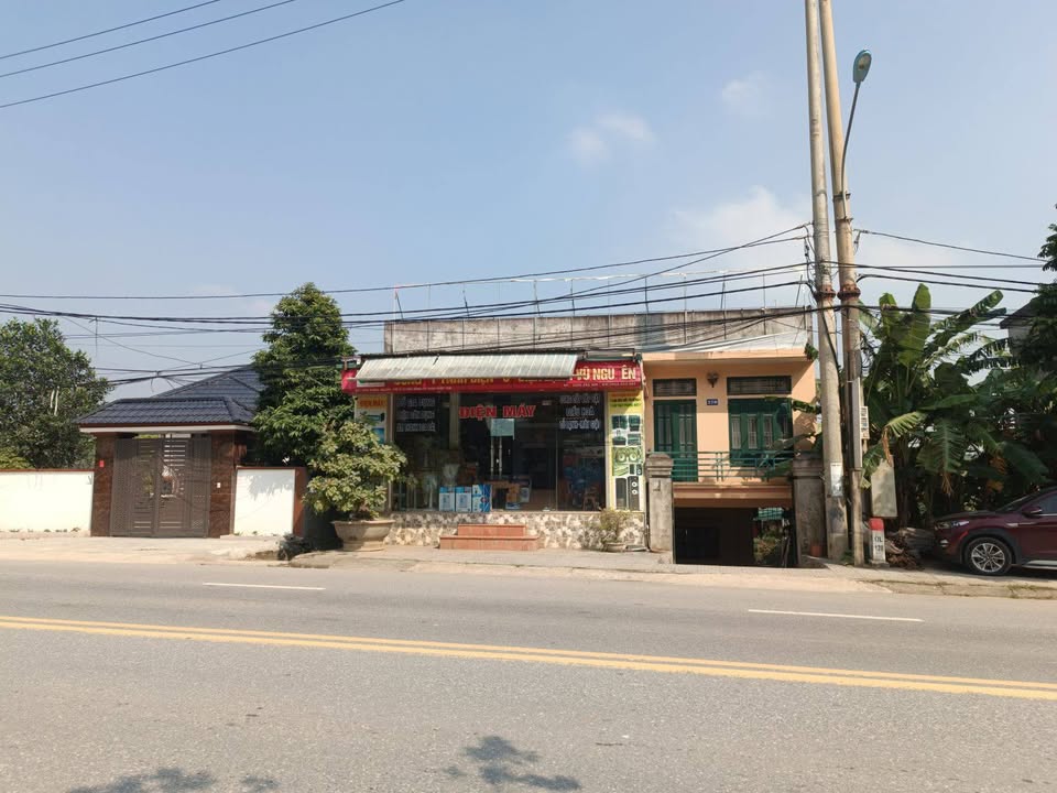 Cần bán nhà có diện tích 412,9m2 ( 12m mặt tiền, nở hậu 17,5m, sâu 28m, 360m2 ODT) Tại Tổ 5 Phường Tân Bình - Tam Điệp - Ninh Bình (nay là tổ tiền phong p.yên sơn, Ninh Bình)