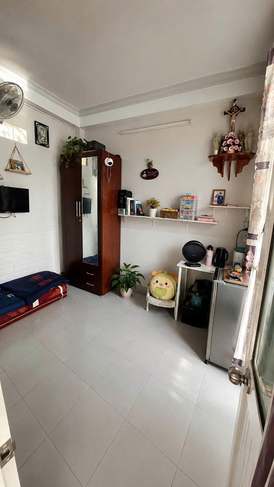 Căn góc hẻm xe hơi Cách Mạng Tháng Tám, QUẬN TÂN BÌNH, 5 tầng, 7.5 tỷ
