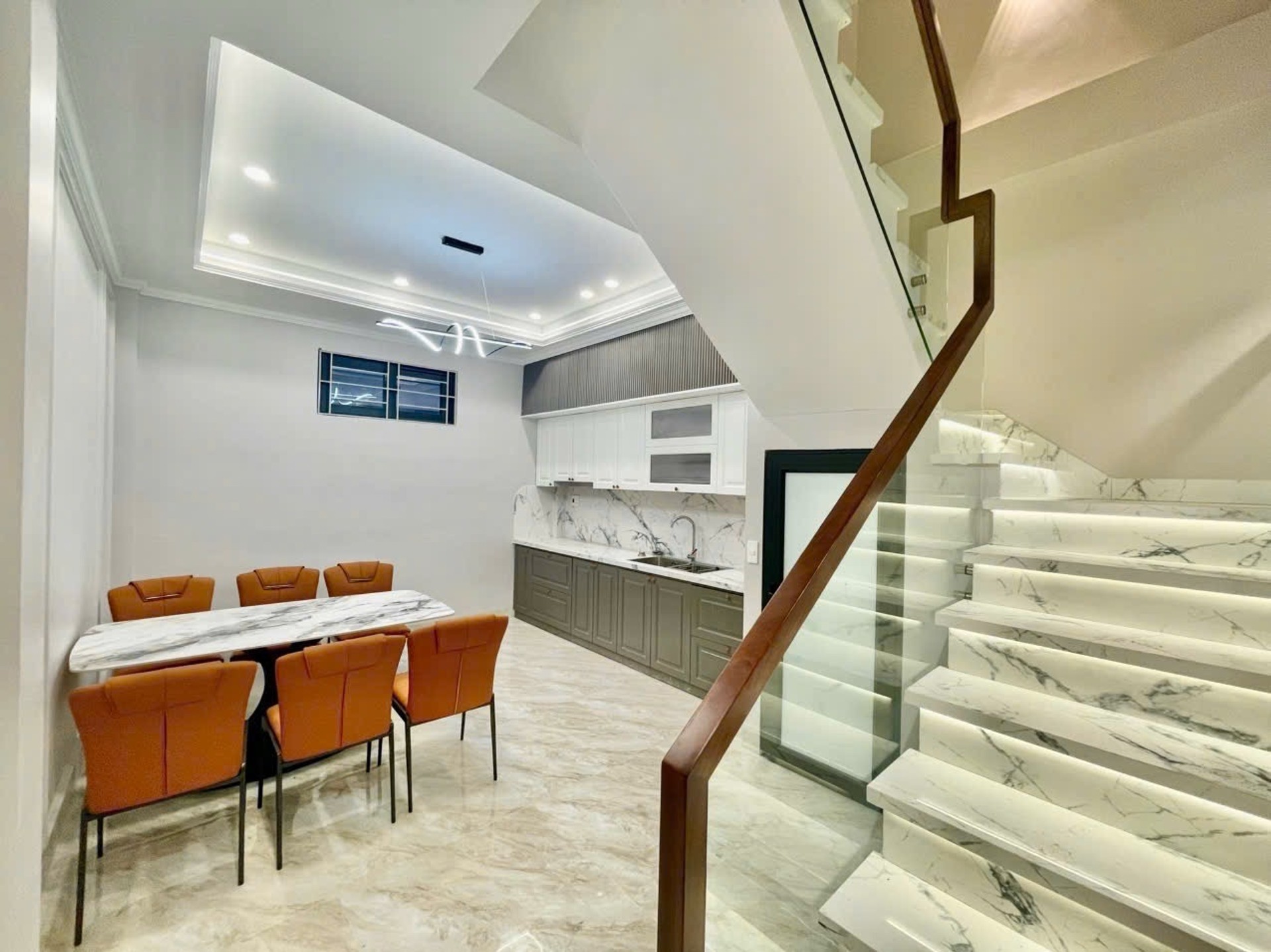 Bán nhà xây mới 4 tầng - Thiên Lôi - Sân cổng riêng-3