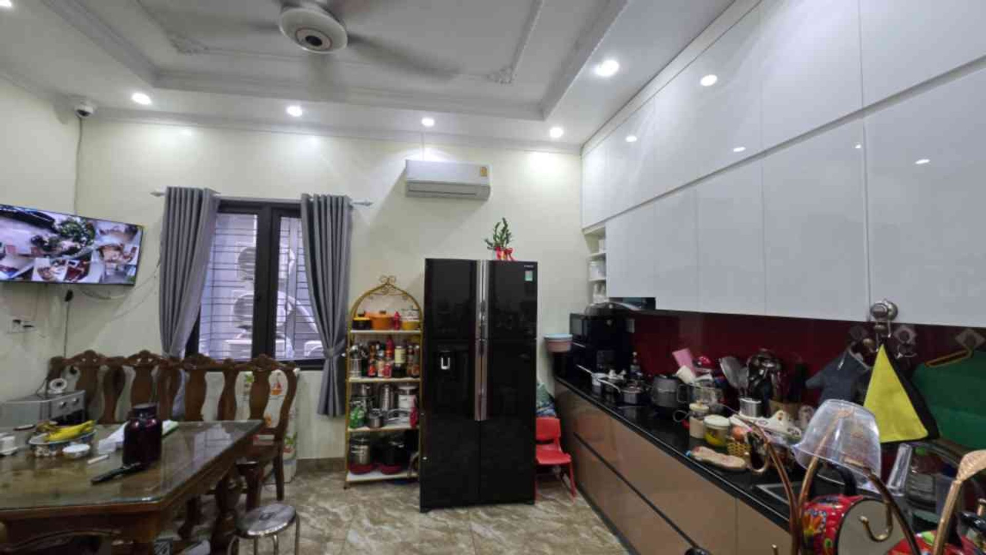 Bán nhà 4 tầng thang máy - Khu đường vòng Cầu Niệm