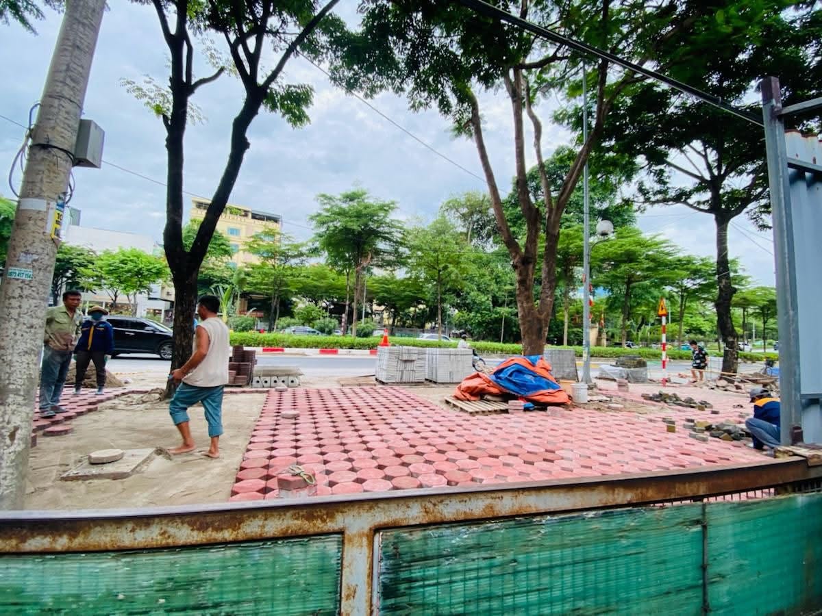 🔅 BÁN NHÀ MẶT PHỐ VÕ CHÍ CÔNG, 350M2 C4 MẶT TIỀN 9.6M, GIÁ CỰC TỐT CHỈ 157 TỶ 🔅
