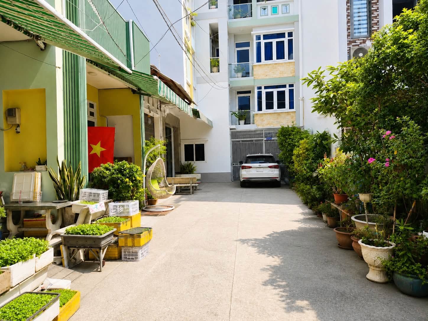 BÁN NHÀ 2 TẦNG 70M² HẺM Ô TÔ ĐỖ CỬA GẦN ĐHCT, CHỈ 5 TỶ