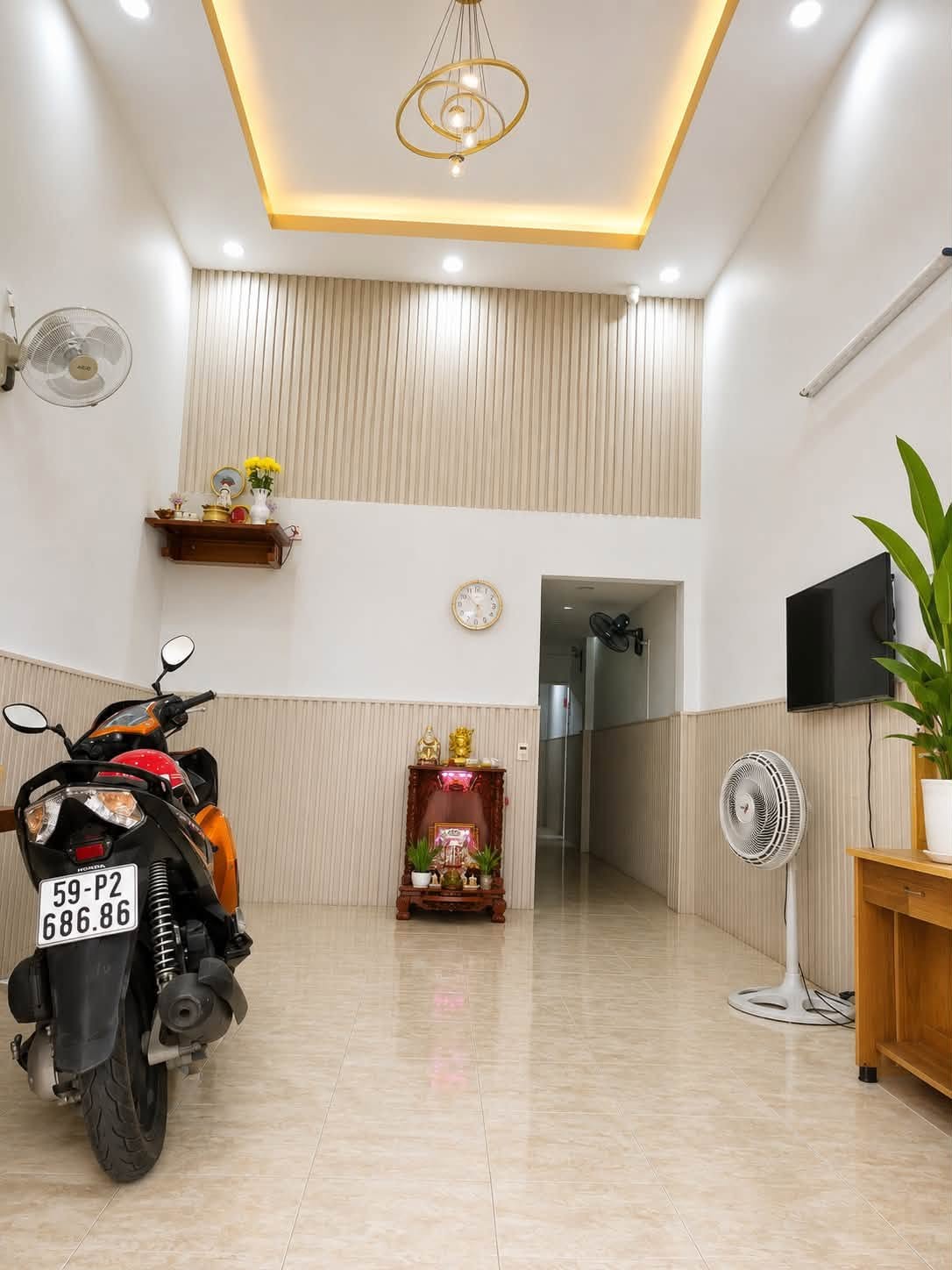 BÁN NHÀ 2 TẦNG 70M² HẺM Ô TÔ ĐỖ CỬA GẦN ĐHCT, CHỈ 5 TỶ