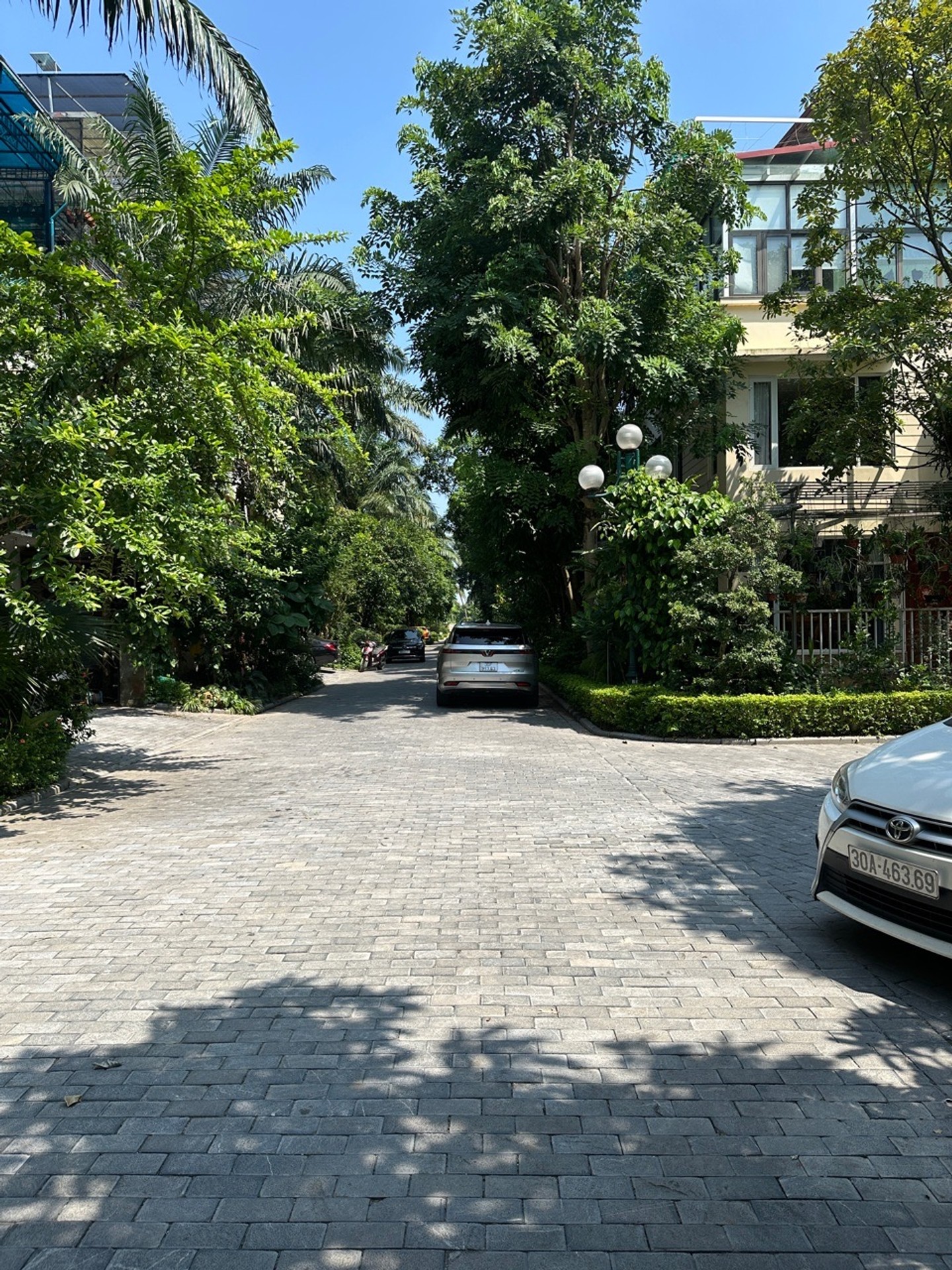 BÁN BIỆT THỰ VIỆT HƯNG 204M2- MT 11m- ĐẲNG CÁP THƯỢNG LƯU- 61 Tỷ