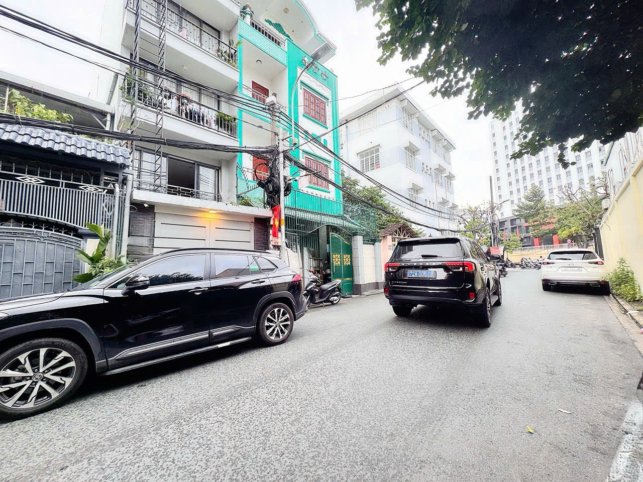 DUY NHẤT NHÀ BÁN HXH 10M Đ.NGUYỄN TRÃI, QUẬN 1 - NGANG HIẾM 6,8M*16M - VIEW BỘ CÔNG AN SIÊU HIẾM * LH GIANG GIANG: 093.86.76.685-3