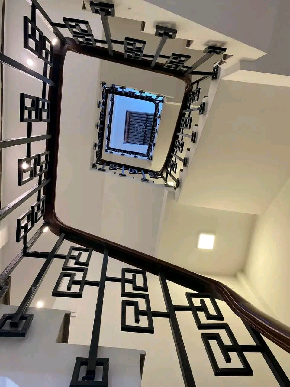 Nhà tôi cho thuê nhà, 104m2- 5T, Hàng Điếu, Hàng Da, Hàng Nón -43 tr