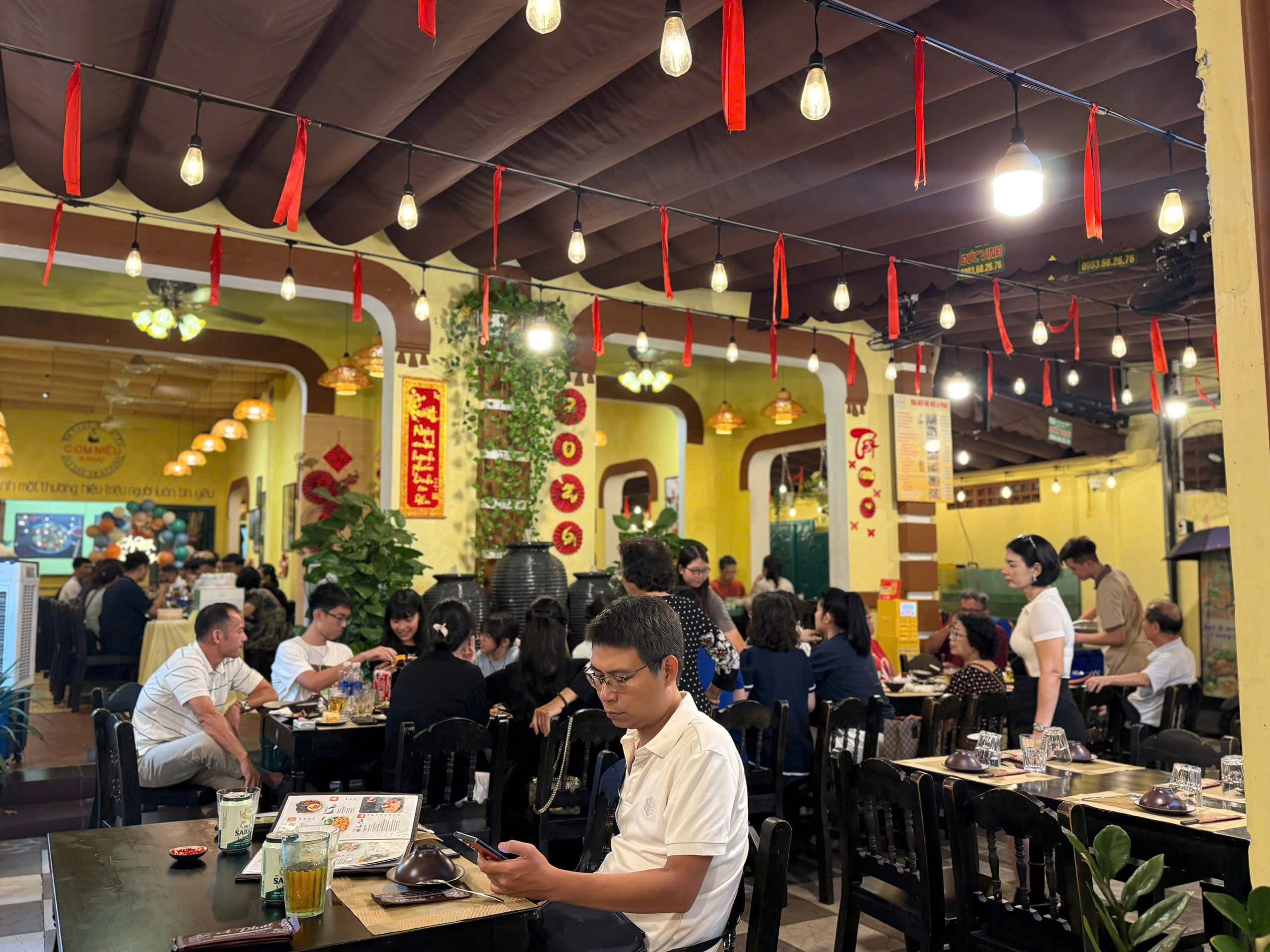 CHUYỂN NHƯỢNG NHÀ HÀNG ĐANG HOẠT ĐỘNG,  KHU VỰC TRUNG TÂM TP.HCM