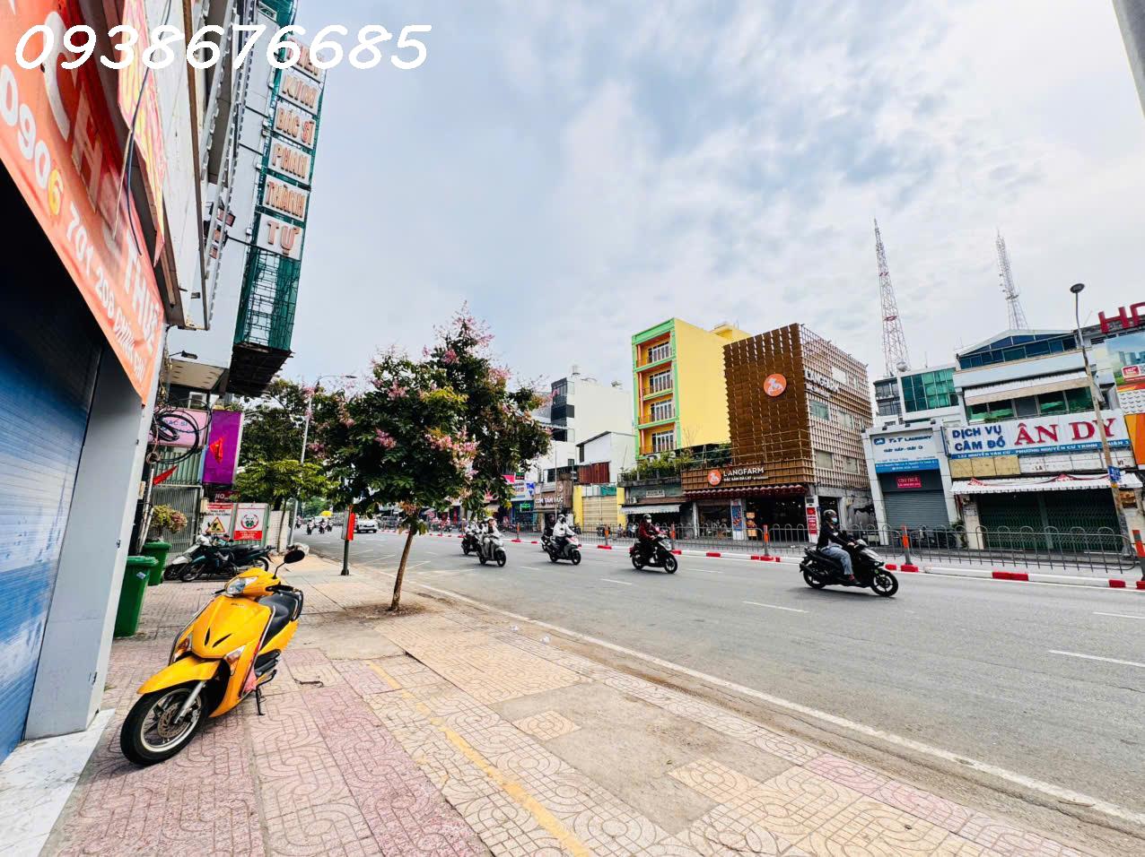 BÁN NHÀ 2 MẶT TIỀN KINH DOANH Đ.NGUYỄN VĂN CỪ, QUẬN 1- DT 5,26M*22- CHÍNH CHỦ 1 ĐỜI XƯA GIÁ TỐT 42,9T- 0938676685 GIANG GIANG XEM NHÀ