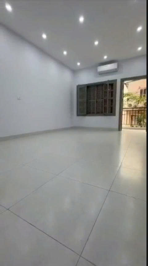 CHÍNH CHỦ CHO THUÊ MẶT BẰNG KINH DOANH TẦNG 3 - PHỐ VÕ VĂN DŨNG, ĐỐNG ĐA Vị trí: Mặt ngõ lớn phố Võ Văn Dũng, Ô Chợ Dừa, Đống Đa.