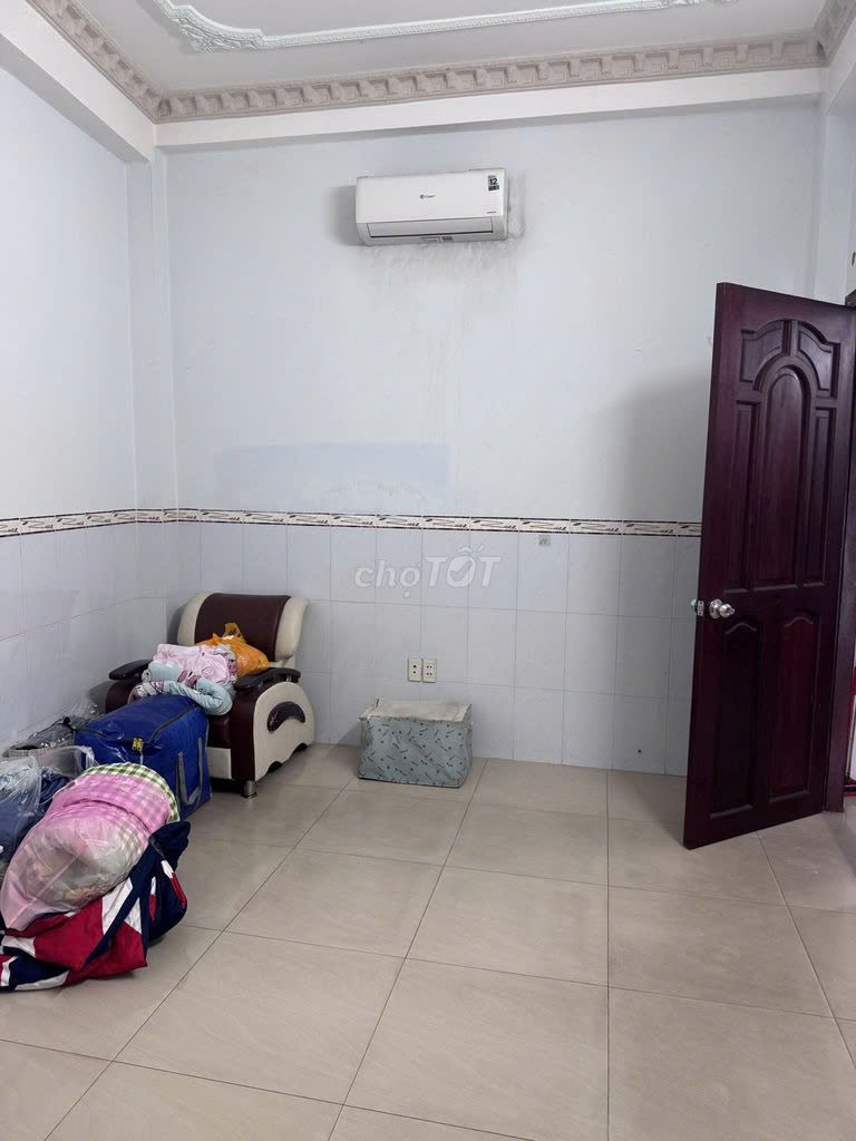 CHO THUÊ PHÒNG MÁY LẠNH MẶT TIỀN BÀ HOM, QUẬN 6 – GIÁ CHỈ 3 TRIỆU/THÁNG-1
