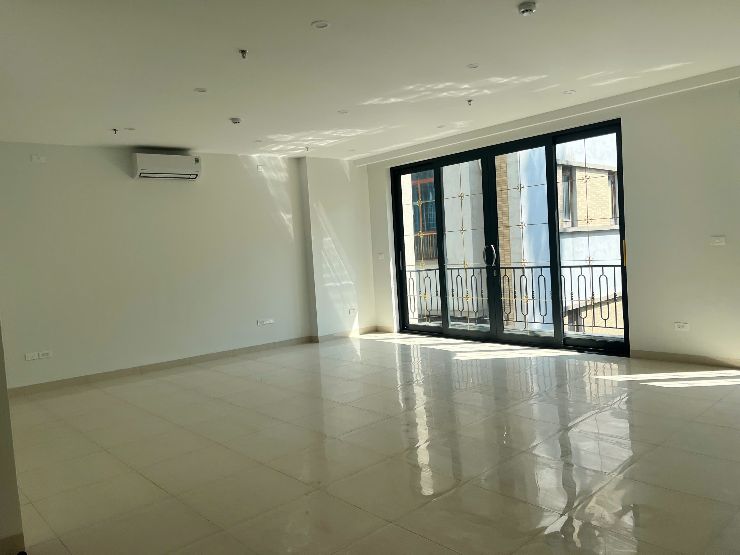CHÍNH CHỦ BÁN NHÀ MẶT PHỐ ĐOÀN THỊ ĐIỂM – ĐỐNG ĐA