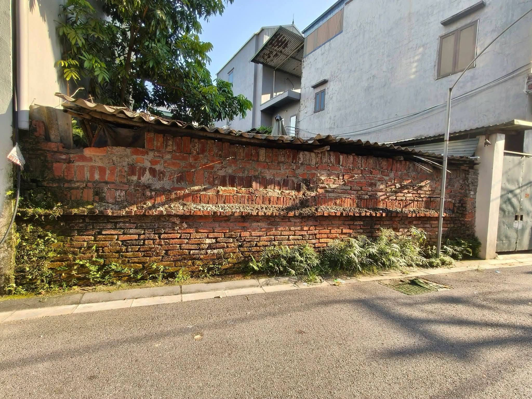 Ô tô tải thông bàn cờ, 94m2, mt7m, 5.6 tỷ, Nguyên Khê, Đông Anh.