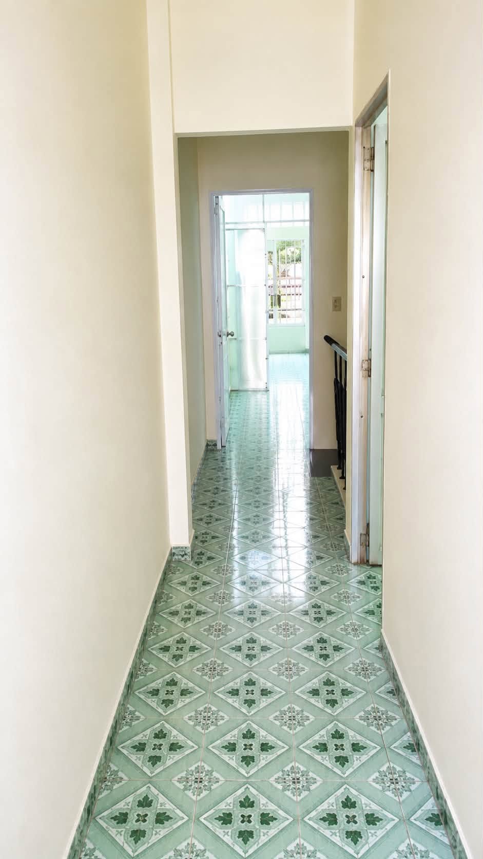 BÁN NHÀ CẠNH AEON TÂN PHÚ HẺM TẢI 122M² 3 TẦNG DÒNG TIỀN HƠN CHỤC CHỈ 7.X