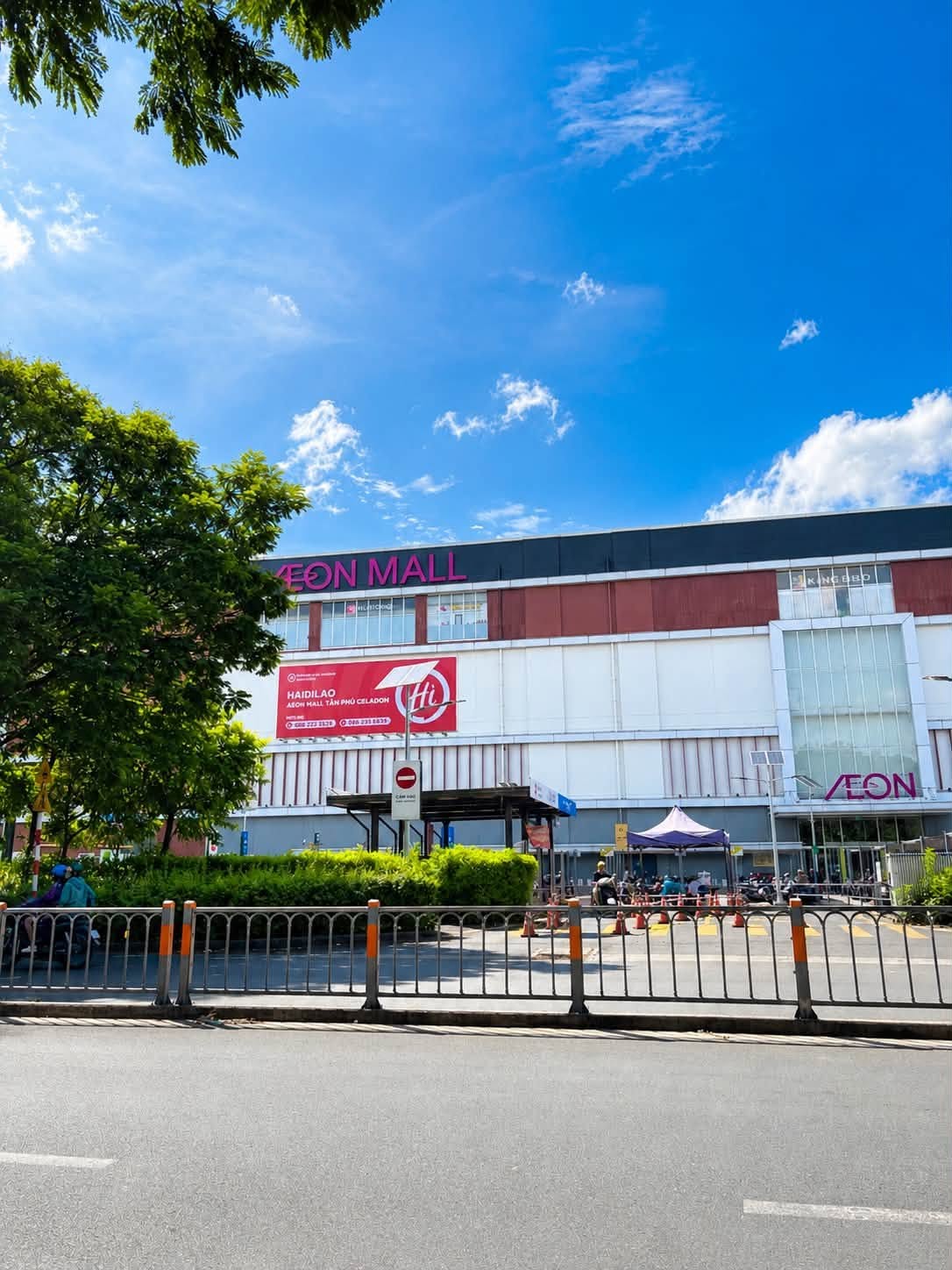 BÁN NHÀ CẠNH AEON TÂN PHÚ HẺM TẢI 122M² 3 TẦNG DÒNG TIỀN HƠN CHỤC CHỈ 7.X-4