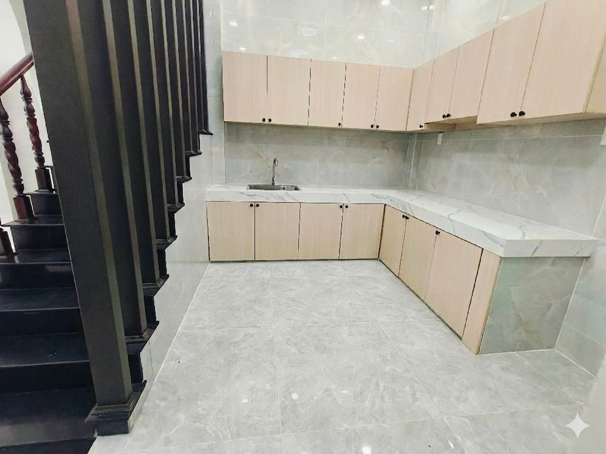 BÁN NHÀ 4 TẦNG - PARCMALL CAO LỖ - TẠ QUANG BỬU - QUẬN 8 - 5 PN - 5WC - 6,9 TY - GỌI NGAY 0784968131-3